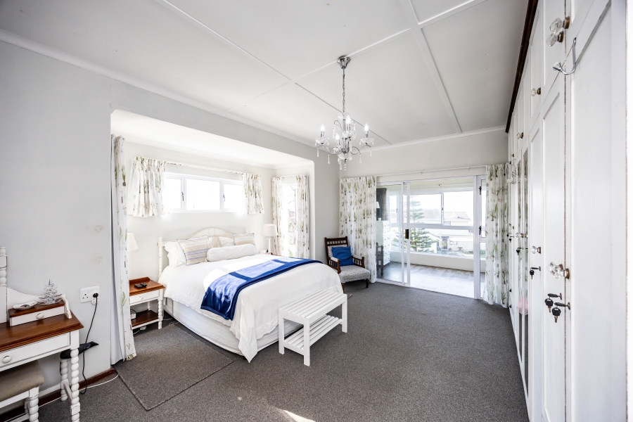 4 Bedroom Property for Sale in Kidds Beach Eastern Cape